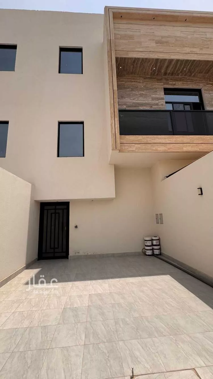 دور للبيع في شارع عطية بن جنادة, حي الملك فيصل, مدينة الرياض, منطقة الرياض
