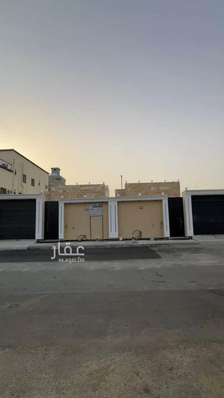 فيلا للبيع في شارع محمد عمر التميمي, حي الرياض, مدينة جدة, منطقة مكة المكرمة 1 صورة