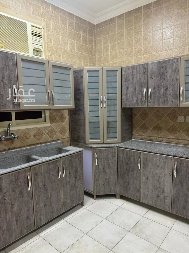 شقة للإيجار في شارع الشيخ عبدالله بن سعيد, حي العوالي, مدينة الرياض, منطقة الرياض