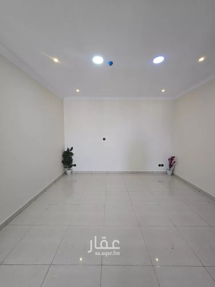 شقة للبيع في شارع القرية العليا, حي الحمراء, مدينة الخبر, المنطقة الشرقية