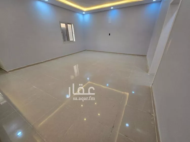 شقة للبيع في شارع سهيل بن رافع, حي ضاحية الملك فهد, مدينة الدمام, المنطقة الشرقية صورة 4