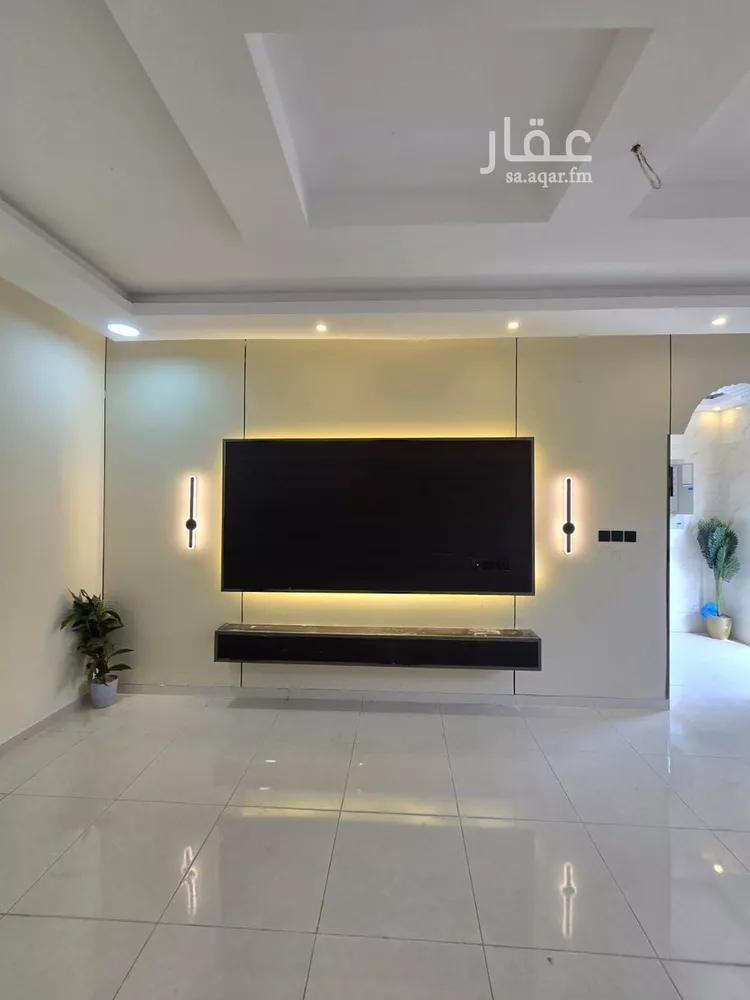 فيلا للبيع في شارع سعيد بن مقرن, حي ضاحية الملك فهد, مدينة الدمام, المنطقة الشرقية