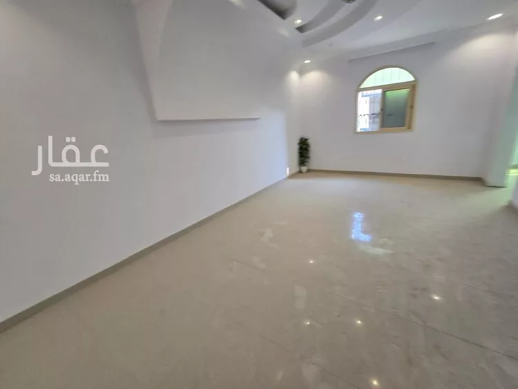 فيلا للبيع في شارع سعيد بن العاص, حي ضاحية الملك فهد, مدينة الدمام, المنطقة الشرقية صورة 4