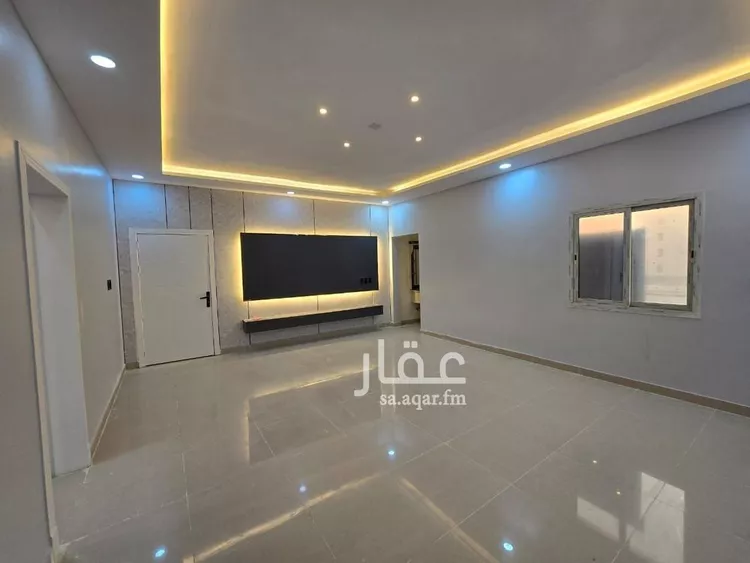 شقة للبيع في شارع سهيل بن رافع, حي ضاحية الملك فهد, مدينة الدمام, المنطقة الشرقية صورة 3