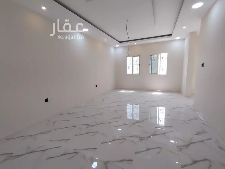 فيلا للبيع في شارع سفيان الثقفي, حي ضاحية الملك فهد, مدينة الدمام, المنطقة الشرقية