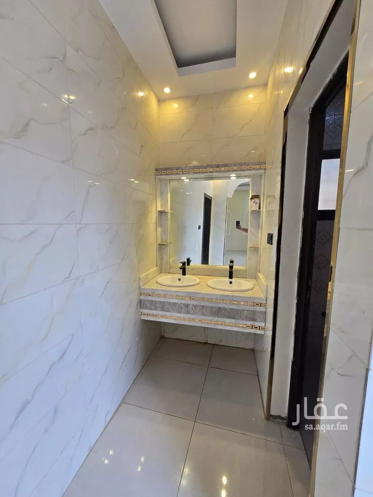 Villa for Sale in Dammam King Fahd ุตูุฑุฉ 4