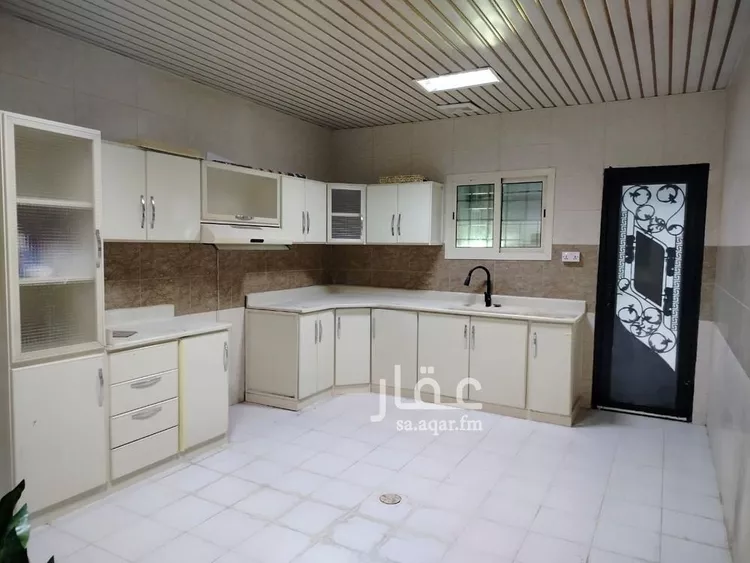 فيلا للبيع في شارع سعيد بن العاص, حي ضاحية الملك فهد, مدينة الدمام, المنطقة الشرقية صورة 4