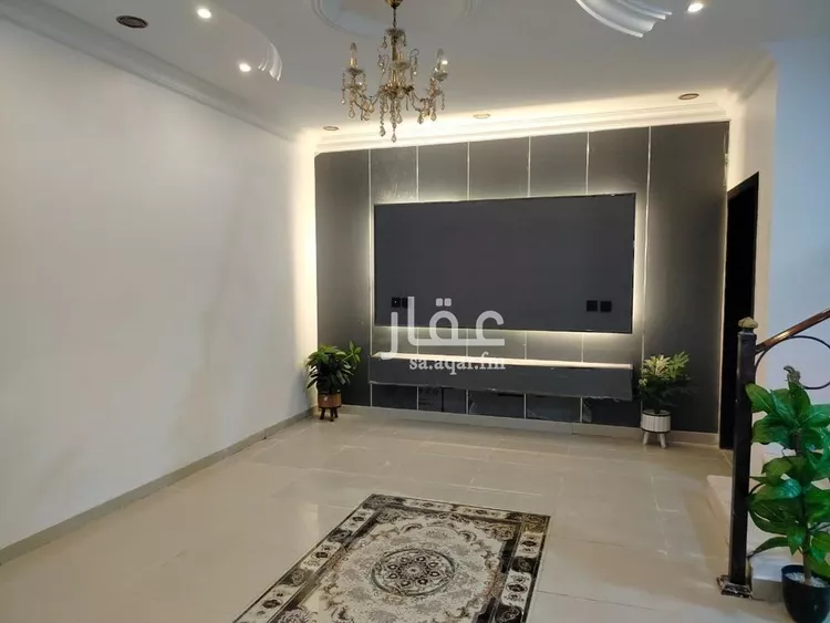 فيلا للبيع في شارع سعيد بن العاص, حي ضاحية الملك فهد, مدينة الدمام, المنطقة الشرقية صورة 2