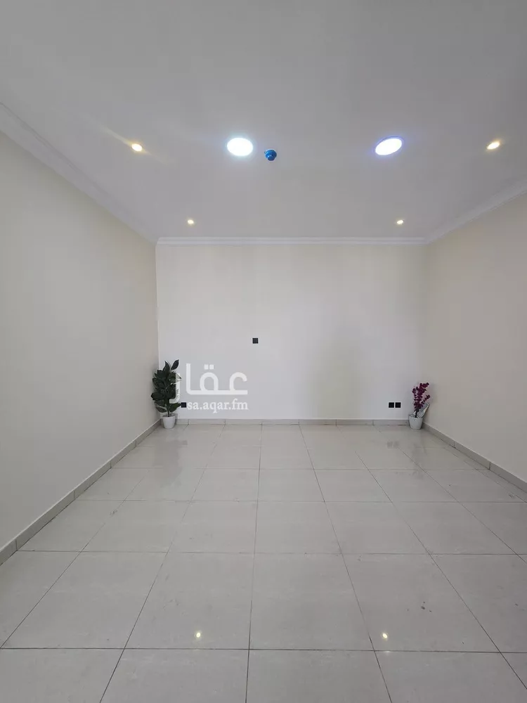 شقة للبيع في شارع القرية العليا, حي الحمراء, مدينة الخبر, المنطقة الشرقية