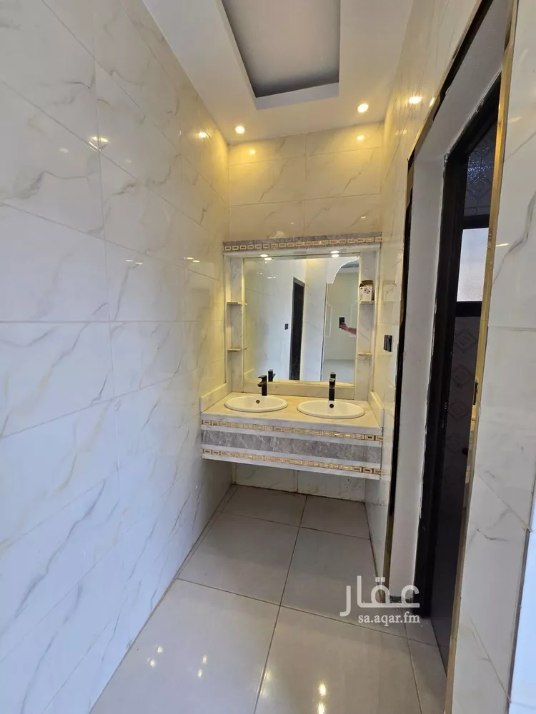 فيلا للبيع في شارع سعيد بن مقرن, حي ضاحية الملك فهد, مدينة الدمام, المنطقة الشرقية صورة 4