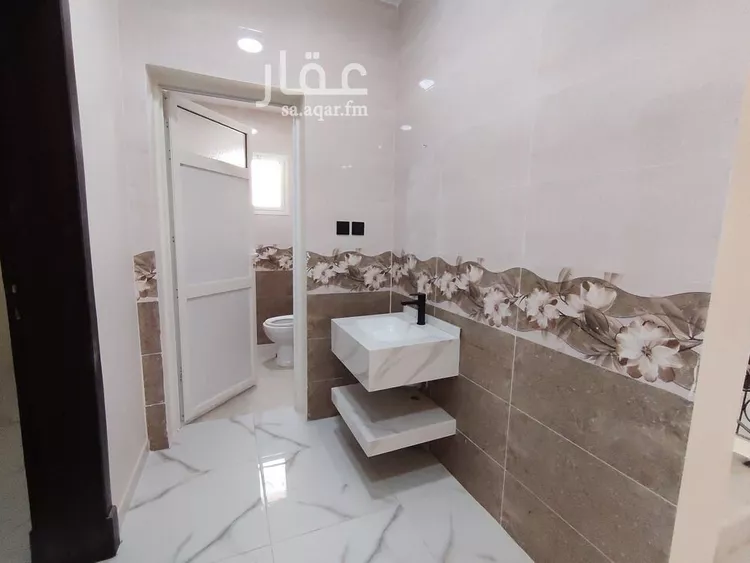 فيلا للبيع في شارع سفيان الثقفي, حي ضاحية الملك فهد, مدينة الدمام, المنطقة الشرقية 10