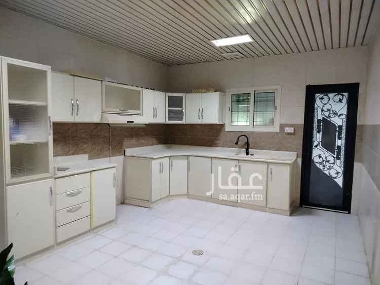فيلا للبيع في شارع سعيد بن العاص, حي ضاحية الملك فهد, مدينة الدمام, المنطقة الشرقية صورة 5