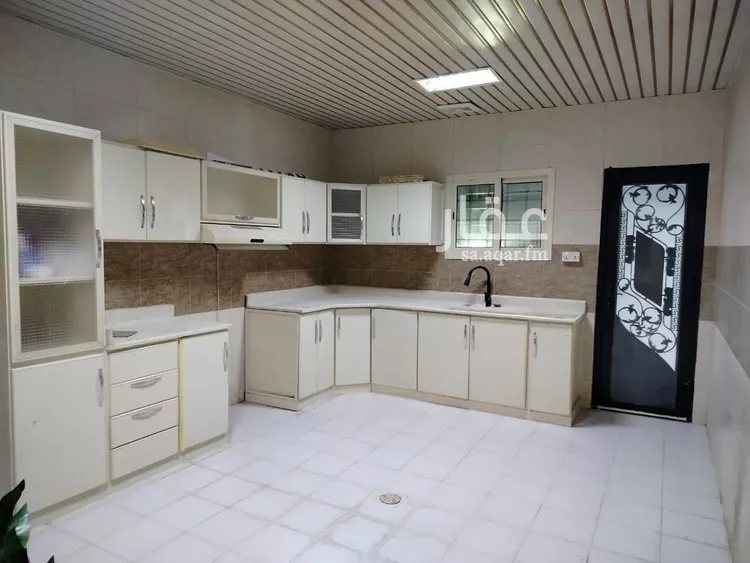 فيلا للبيع في شارع سعيد بن العاص, حي ضاحية الملك فهد, مدينة الدمام, المنطقة الشرقية صورة 5