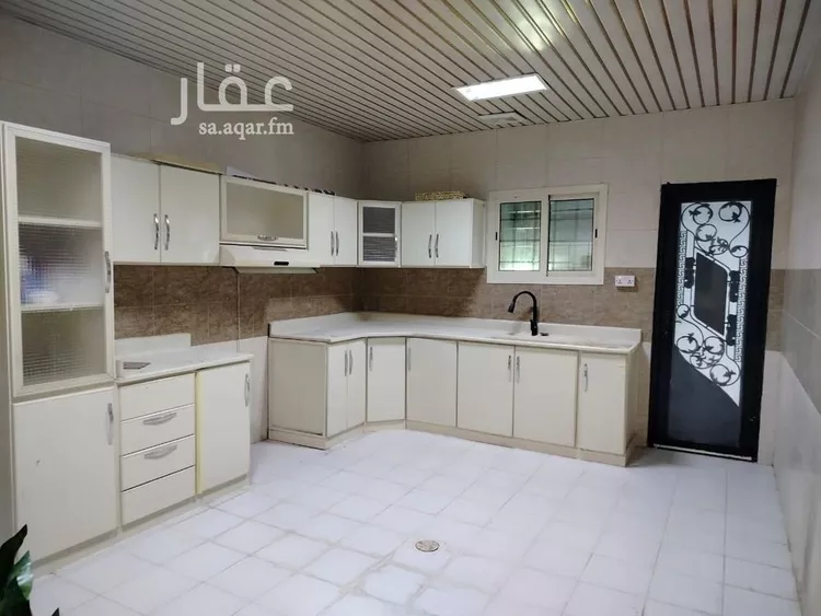 فيلا للبيع في شارع سعيد بن العاص, حي ضاحية الملك فهد, مدينة الدمام, المنطقة الشرقية صورة 3