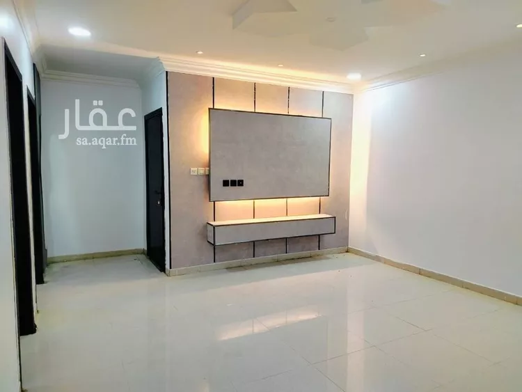 شقة للبيع في شارع سعيد بن مقرن, حي ضاحية الملك فهد, مدينة الدمام, المنطقة الشرقية صورة 2