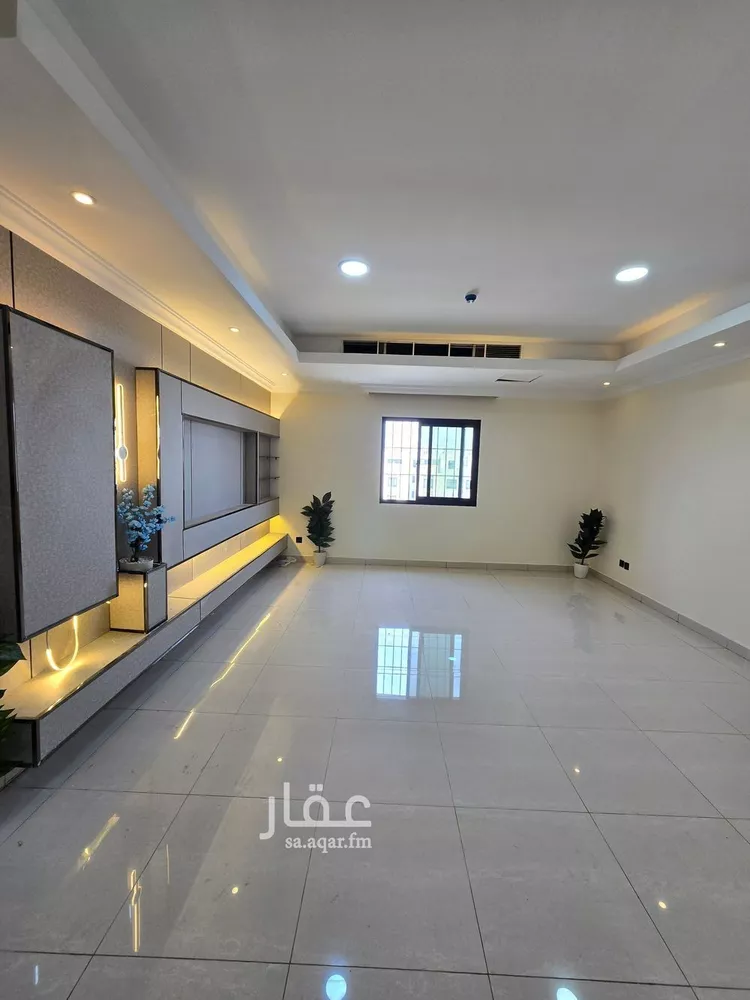 شقة للبيع في شارع القرية العليا, حي الحمراء, مدينة الخبر, المنطقة الشرقية صورة 2