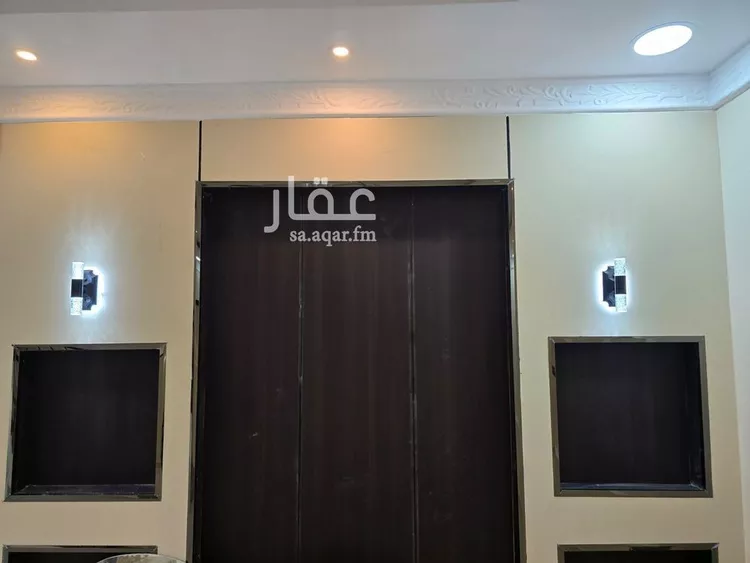 فيلا للبيع في شارع سعيد بن مقرن, حي ضاحية الملك فهد, مدينة الدمام, المنطقة الشرقية