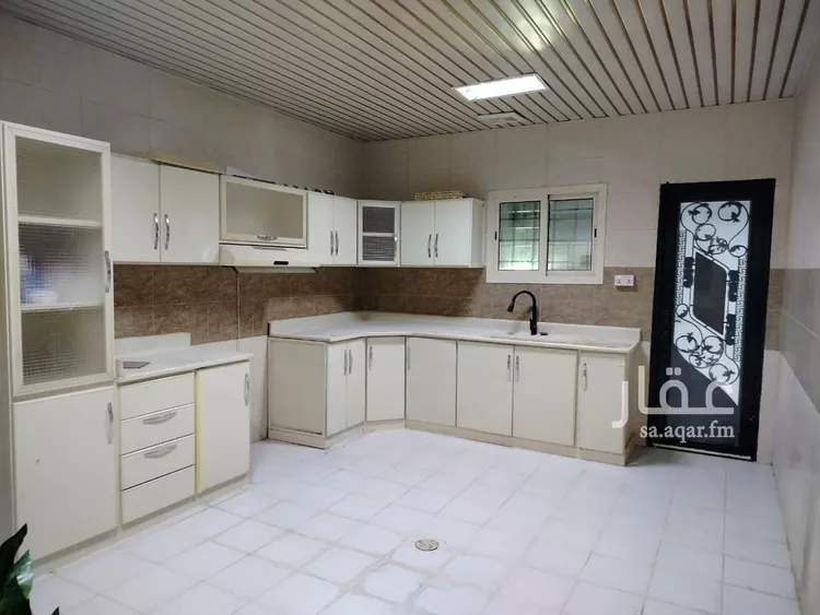 فيلا للبيع في شارع سعيد بن العاص, حي ضاحية الملك فهد, مدينة الدمام, المنطقة الشرقية