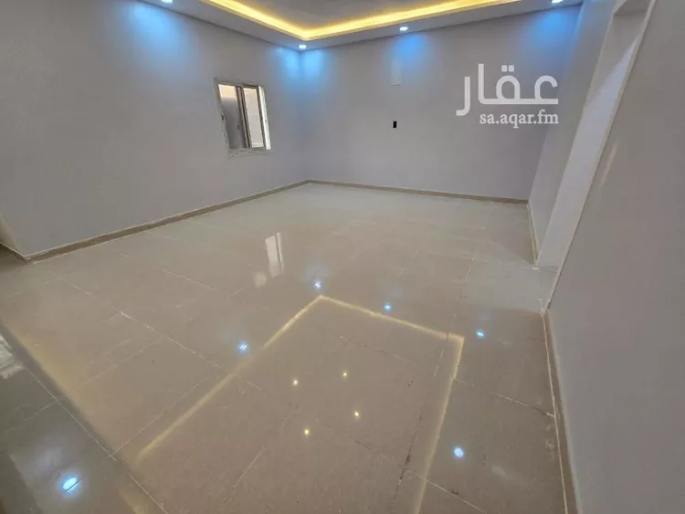 شقة للبيع في شارع سهيل بن رافع, حي ضاحية الملك فهد, مدينة الدمام, المنطقة الشرقية