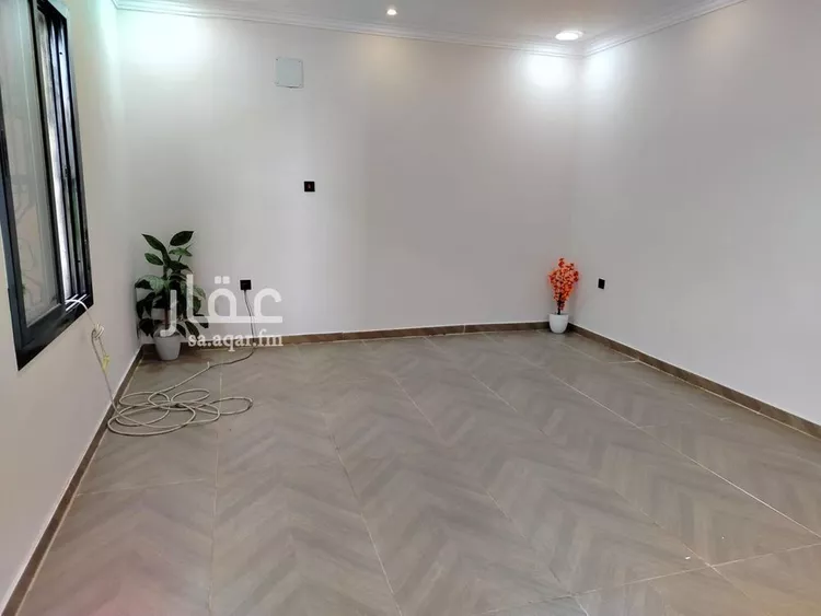 فيلا للبيع في شارع الاحوص بن امية, حي ضاحية الملك فهد, مدينة الدمام, المنطقة الشرقية صورة 2