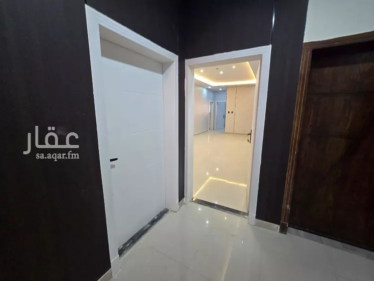 شقة للبيع في شارع سهيل بن رافع, حي ضاحية الملك فهد, مدينة الدمام, المنطقة الشرقية