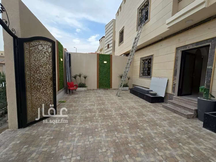 فيلا للبيع في شارع سعيد بن مقرن, حي ضاحية الملك فهد, مدينة الدمام, المنطقة الشرقية صورة 2