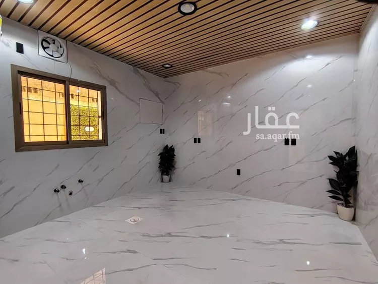 Apartment for Sale in Dammam King Fahd 18