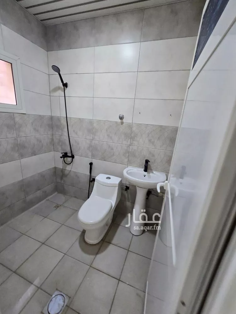 Apartment for Sale in Dammam King Fahd 18