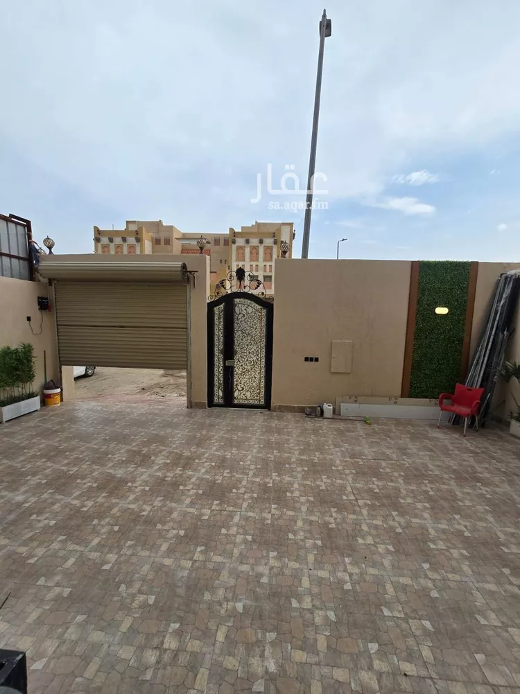 فيلا للبيع في شارع سعيد بن مقرن, حي ضاحية الملك فهد, مدينة الدمام, المنطقة الشرقية صورة 5