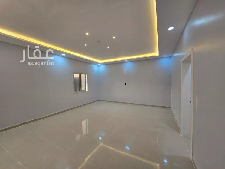 شقة للبيع في شارع سهيل بن رافع, حي ضاحية الملك فهد, مدينة الدمام, المنطقة الشرقية