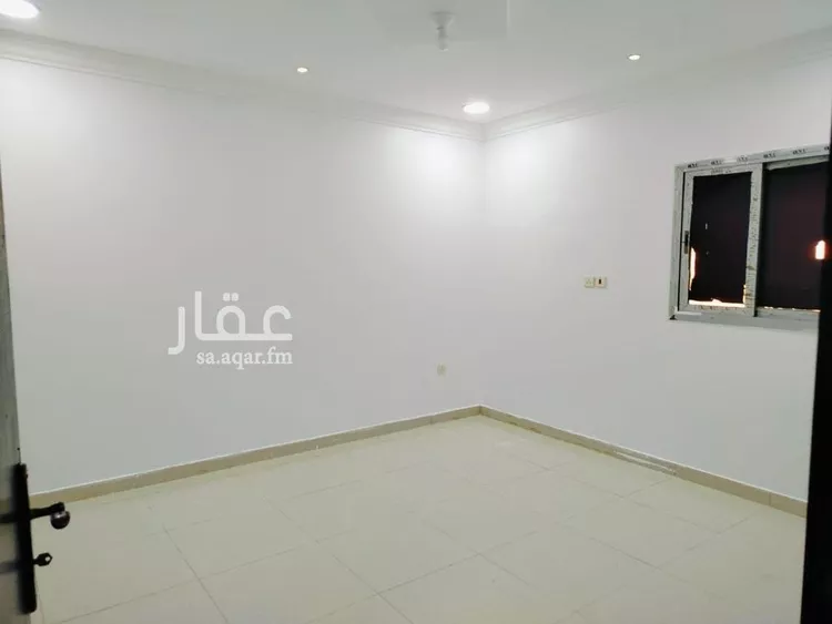 شقة للبيع في شارع سعيد بن مقرن, حي ضاحية الملك فهد, مدينة الدمام, المنطقة الشرقية صورة 2