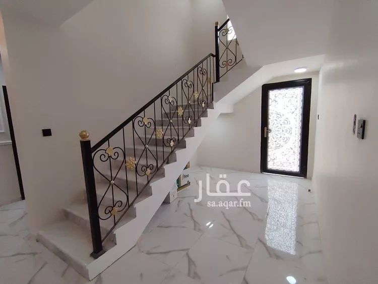 فيلا للبيع في شارع سفيان الثقفي, حي ضاحية الملك فهد, مدينة الدمام, المنطقة الشرقية 12