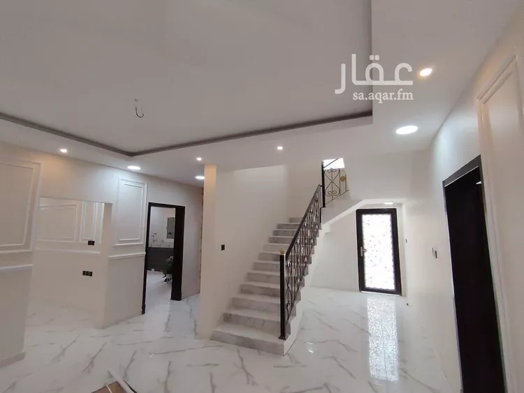 فيلا للبيع في شارع سفيان الثقفي, حي ضاحية الملك فهد, مدينة الدمام, المنطقة الشرقية 9