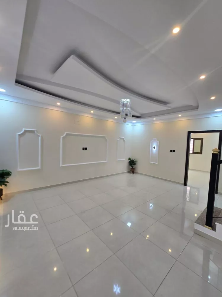 فيلا للبيع في شارع سعيد بن مقرن, حي ضاحية الملك فهد, مدينة الدمام, المنطقة الشرقية 8