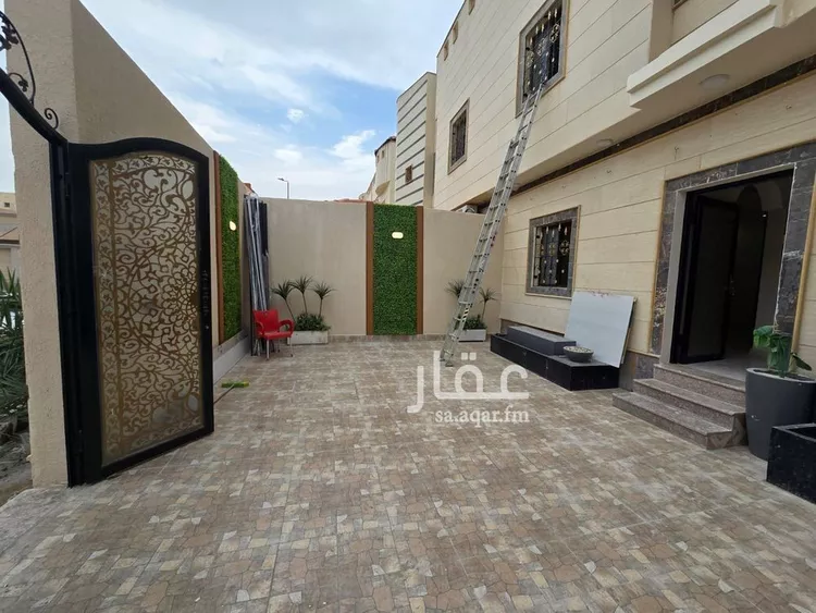 فيلا للبيع في شارع سعيد بن مقرن, حي ضاحية الملك فهد, مدينة الدمام, المنطقة الشرقية