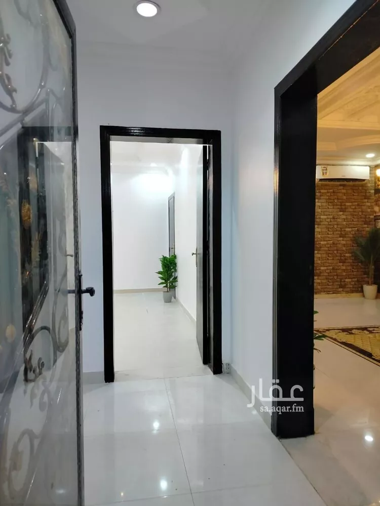 فيلا للبيع في شارع سعيد بن العاص, حي ضاحية الملك فهد, مدينة الدمام, المنطقة الشرقية صورة 2