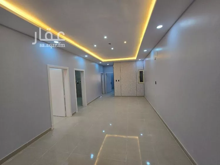شقة للبيع في شارع سهيل بن رافع, حي ضاحية الملك فهد, مدينة الدمام, المنطقة الشرقية صورة 2