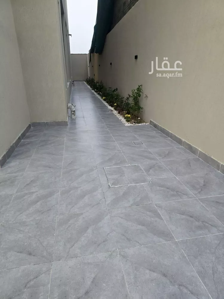 فيلا للبيع في شارع حرب ابن اسماعيل, حي ضاحية الملك فهد, مدينة الدمام, المنطقة الشرقية صورة 2