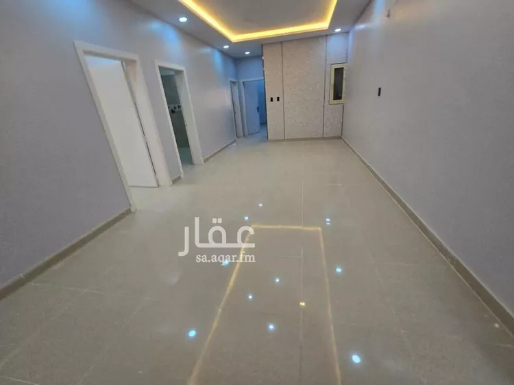 شقة للبيع في شارع سهيل بن رافع, حي ضاحية الملك فهد, مدينة الدمام, المنطقة الشرقية صورة 4