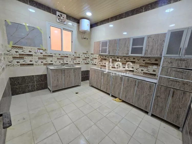 شقة للبيع في شارع محمد السراج, حي ضاحية الملك فهد, مدينة الدمام, المنطقة الشرقية صورة 3