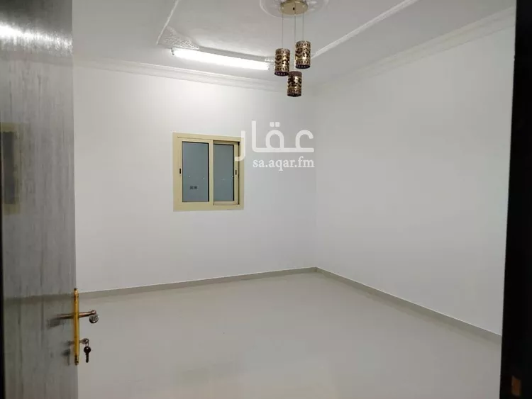 فيلا للبيع في شارع سعيد بن العاص, حي ضاحية الملك فهد, مدينة الدمام, المنطقة الشرقية صورة 2