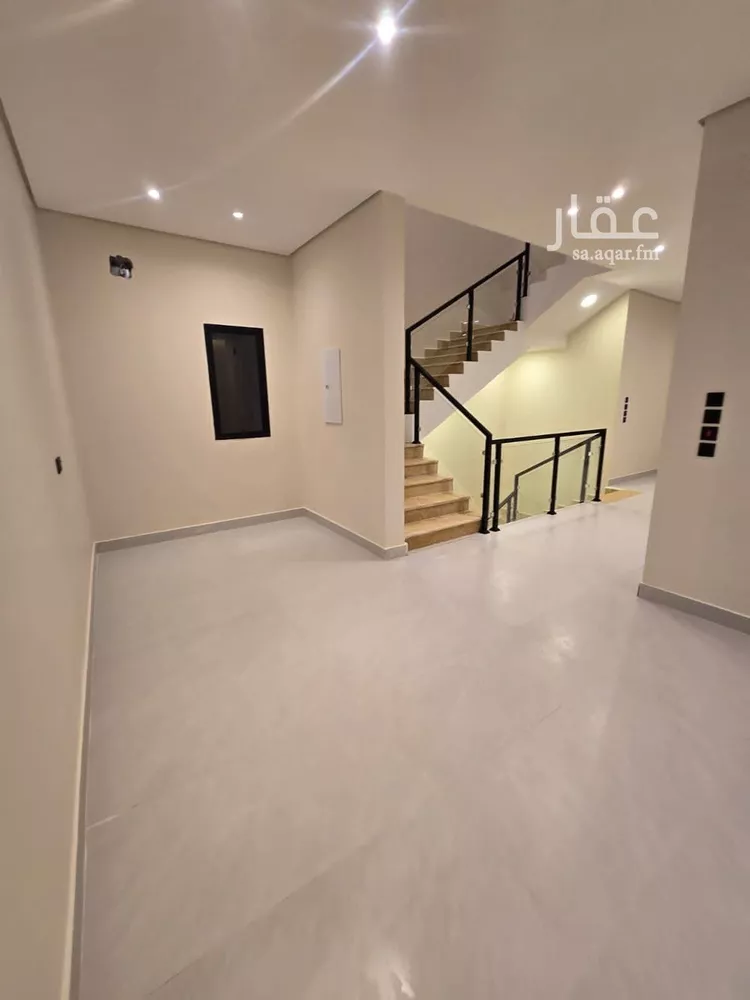 فيلا للبيع في شارع حرب ابن اسماعيل, حي ضاحية الملك فهد, مدينة الدمام, المنطقة الشرقية صورة 3