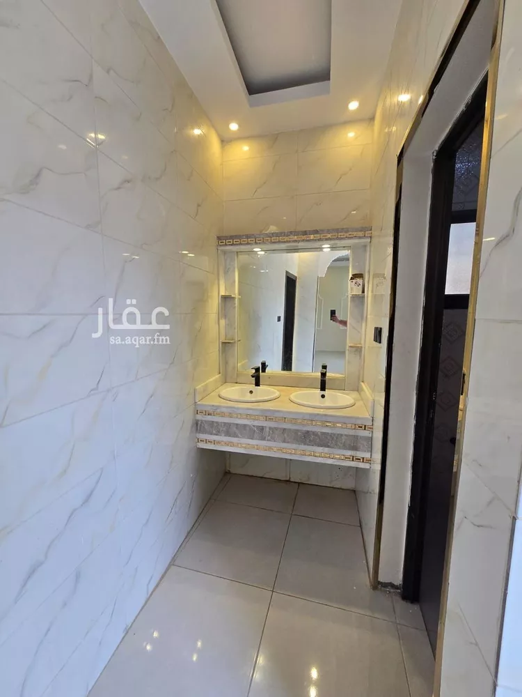 فيلا للبيع في شارع سعيد بن مقرن, حي ضاحية الملك فهد, مدينة الدمام, المنطقة الشرقية صورة 4