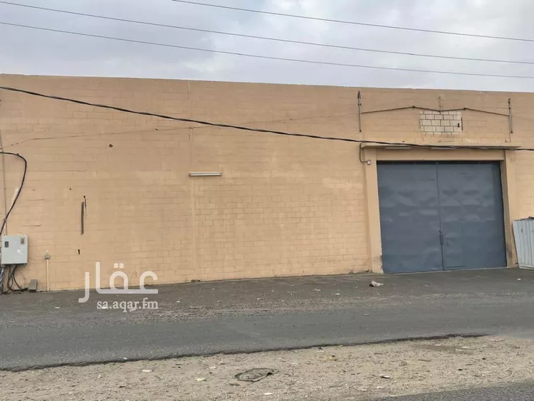 محل للبيع في شارع ابي علي الحداد, حي الصناعية, مدينة خميس مشيط, منطقة عسير صورة 4