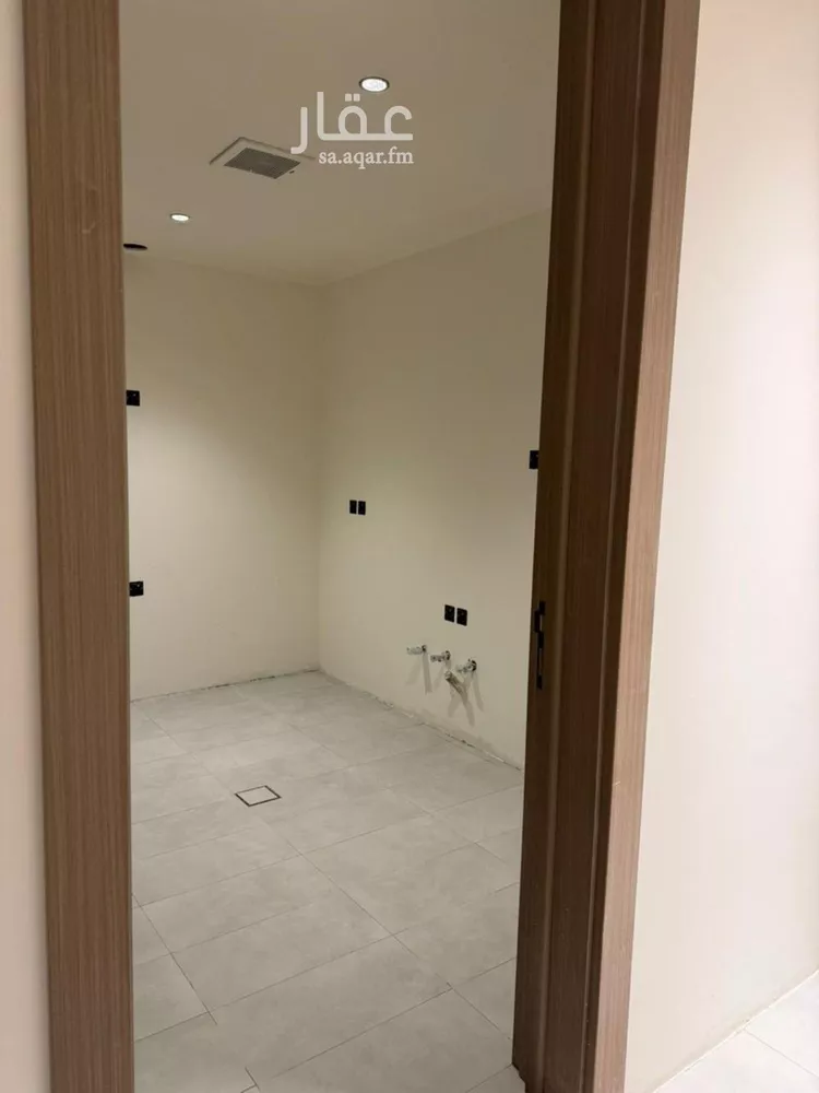 دور للبيع في شارع 432, حي المعيزيلة, مدينة الرياض, منطقة الرياض صورة 2