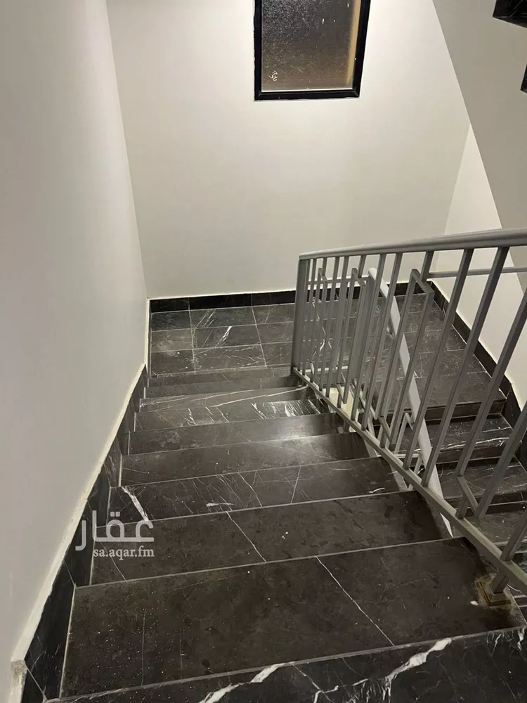 دور للبيع في شارع بحيرة النوبة, حي بدر, مدينة الرياض, منطقة الرياض صورة 5