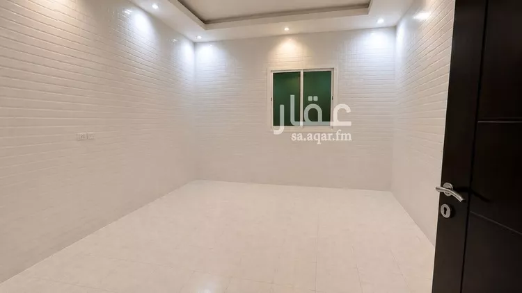 فيلا للبيع في شارع جبل المشايخ, حي القادسية, مدينة الرياض, منطقة الرياض صورة 3