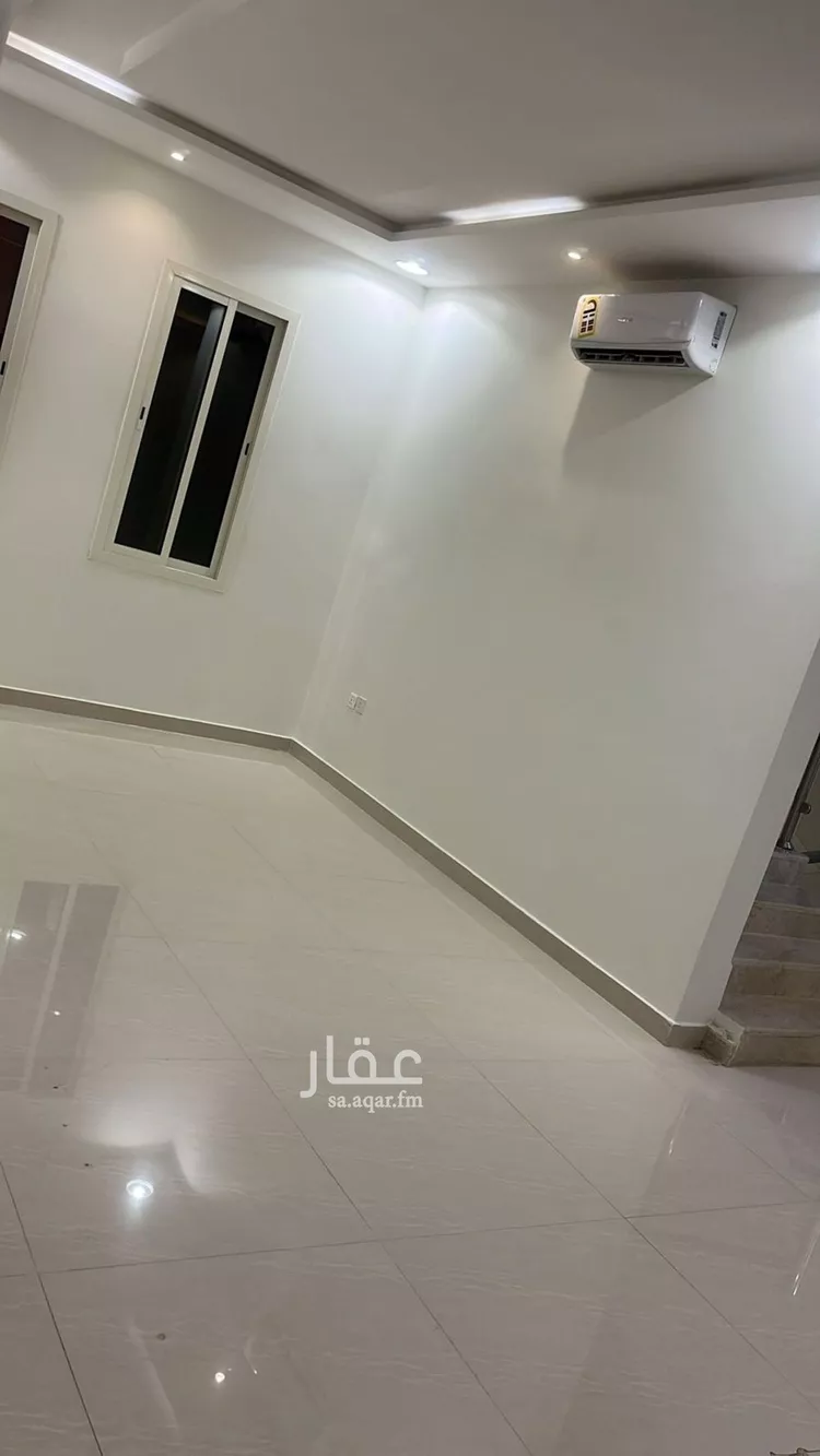 فيلا للإيجار في شارع أبي الفرج المبارك, حي العارض, مدينة الرياض, منطقة الرياض صورة 2