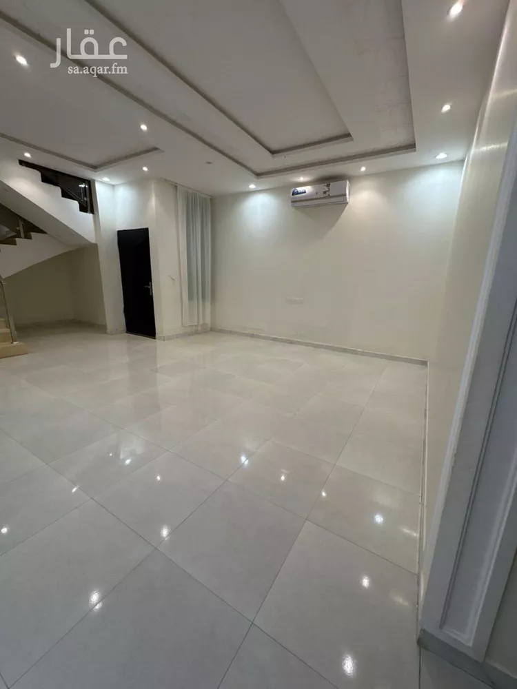 فيلا للبيع في شارع رقم 463, حي المونسية, مدينة الرياض, منطقة الرياض صورة 3