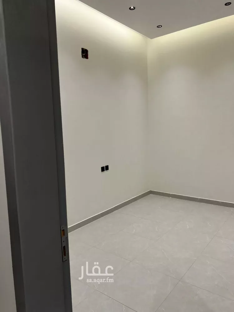 دور للبيع في شارع بحيرة النوبة, حي بدر, مدينة الرياض, منطقة الرياض صورة 2